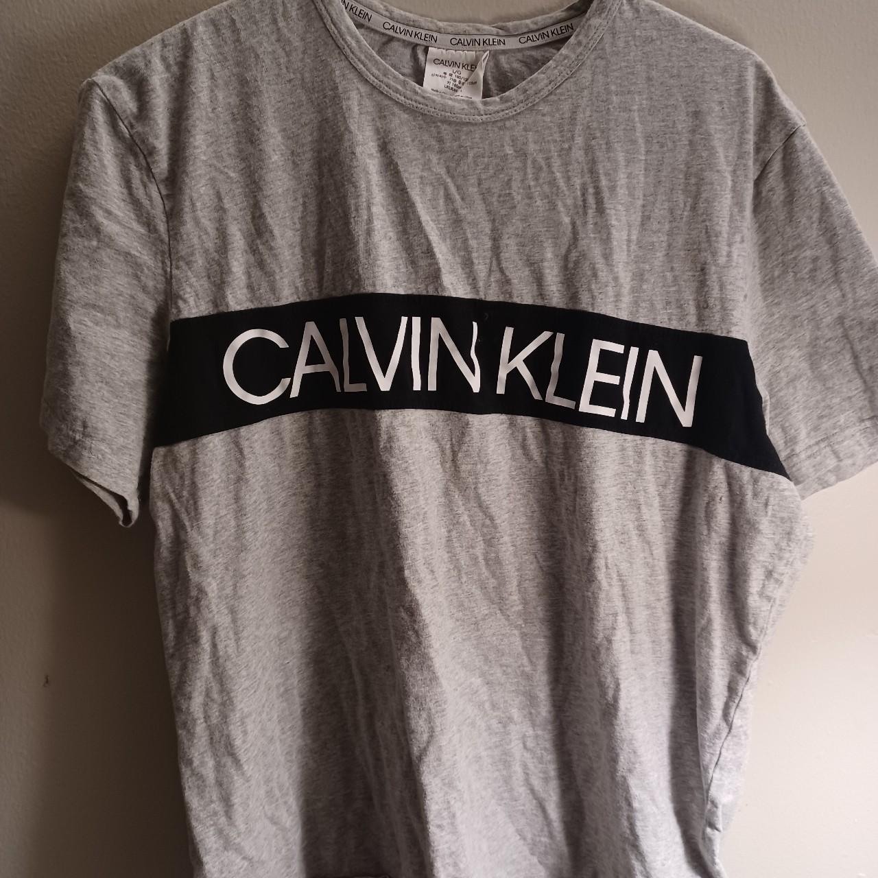 Calvin Klein T Shirt Size Large Depop 7855