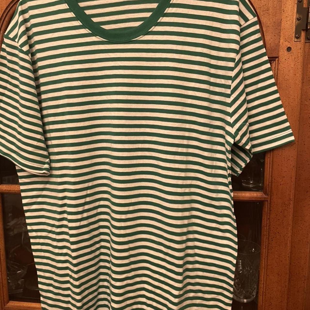Y2K White and Green Tee (not sure the brand. Tag... - Depop