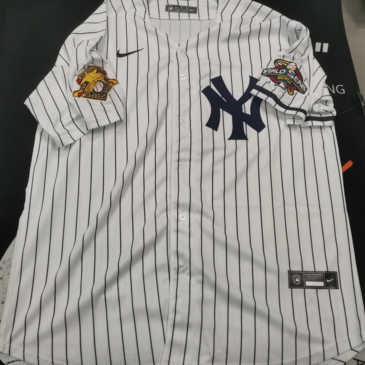 Nike Men's New York Yankees Derek Jeter #2 Gray T-Shirt