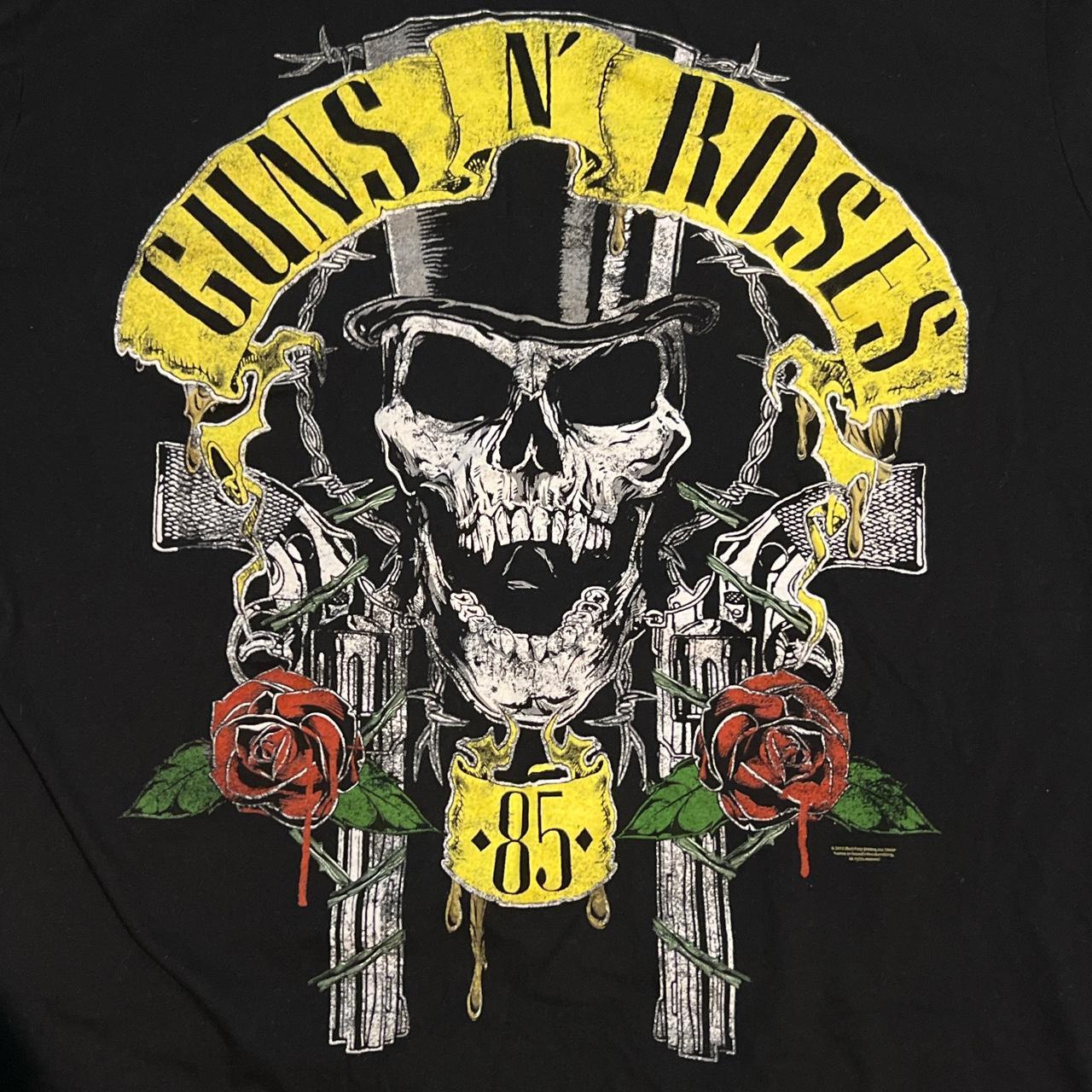 Y2K Guns N Roses Graphic Tee Size XL Minor flaws,... - Depop