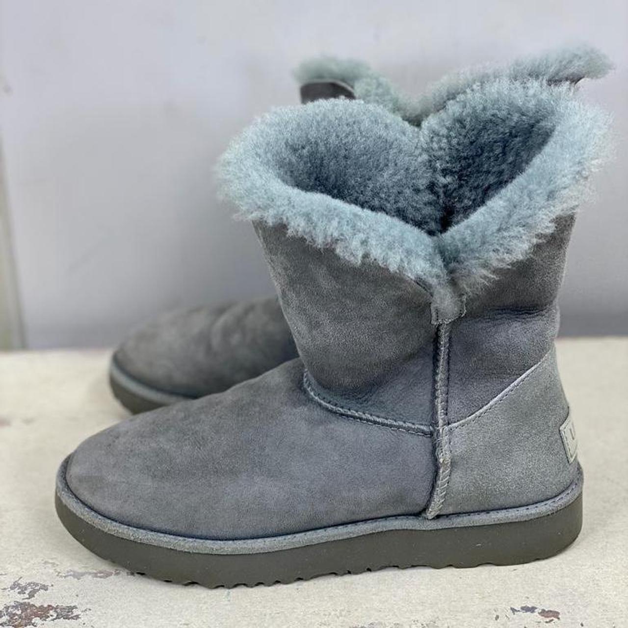 womens ugg boots size 4.5