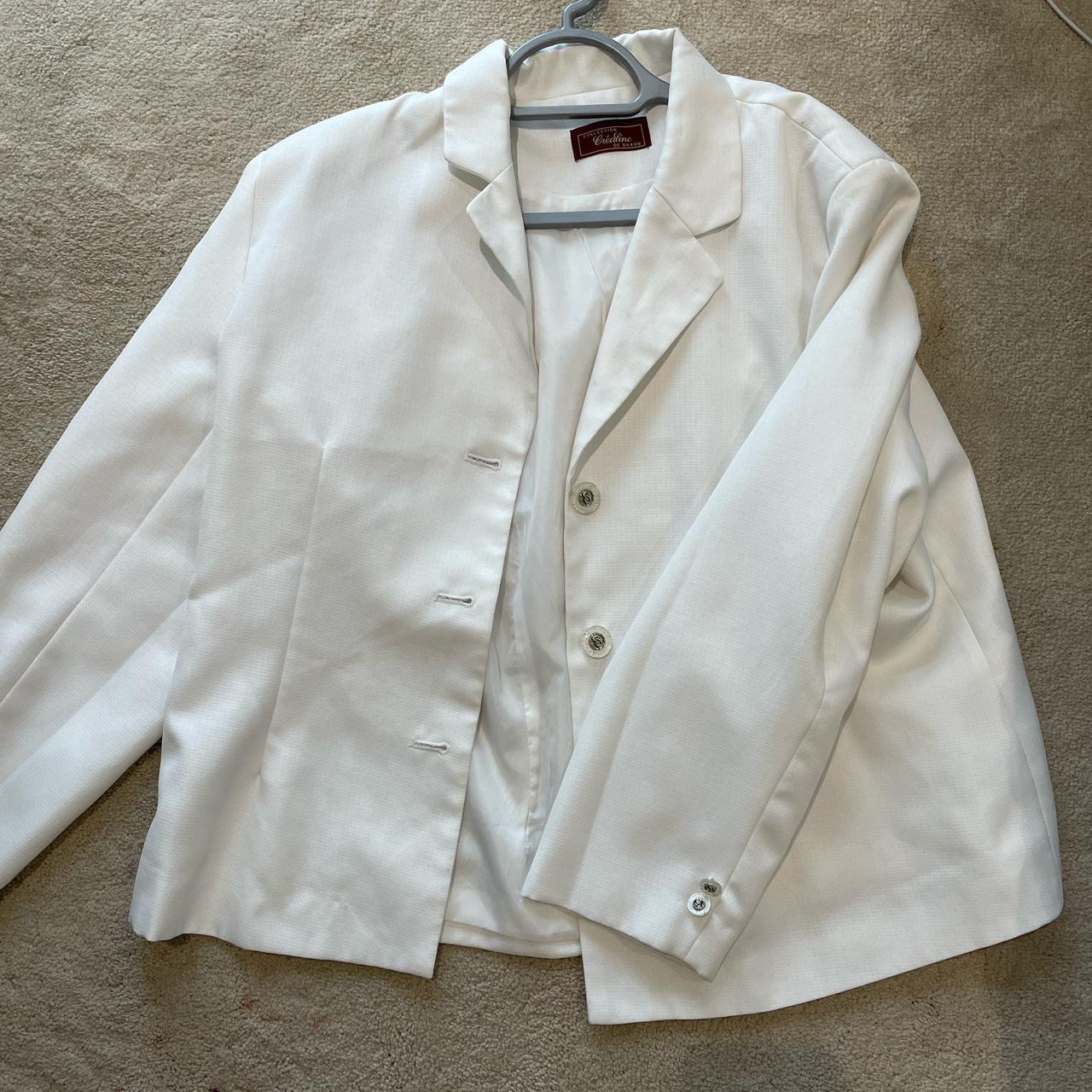 Vintage white blazer Super gorgeous and lovely... - Depop