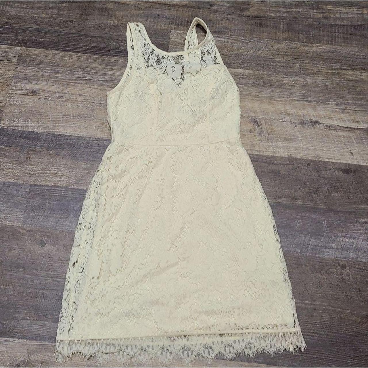 Abercrombie & Fitch cream lace dress in a size xs.... - Depop
