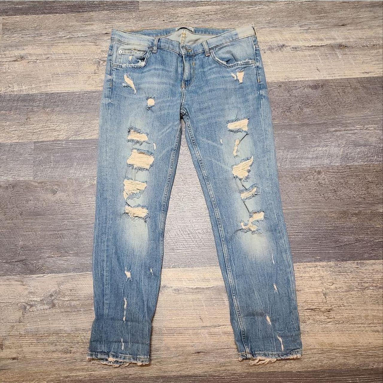Zara Woman Distressed cropped jeans in the cigarette... Depop