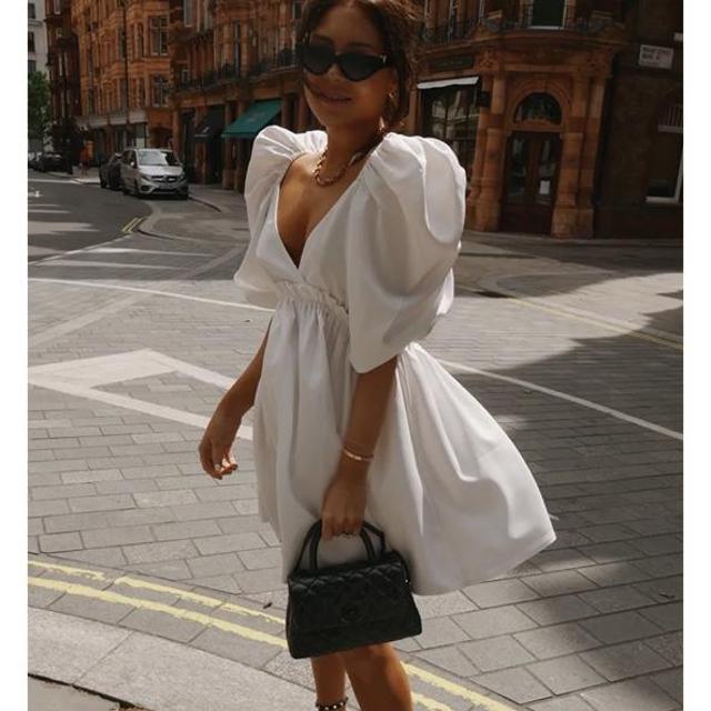 In The Style, Dresses, Lorna Luxe White Rose Print Rosalie Ruched Puff  Sleeve Dress 22