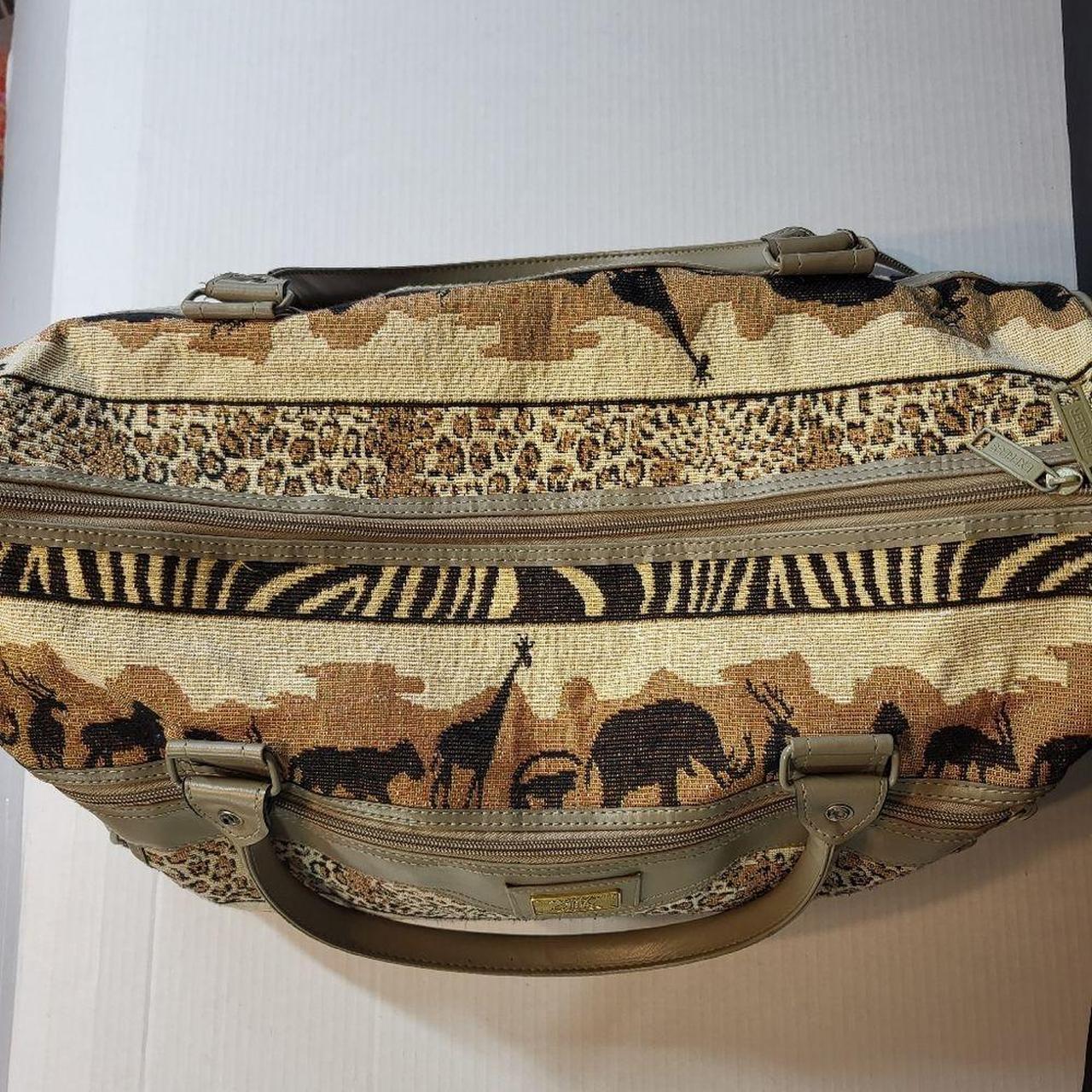 pioneer-african-safari-travel-bag-two-handles-one-depop