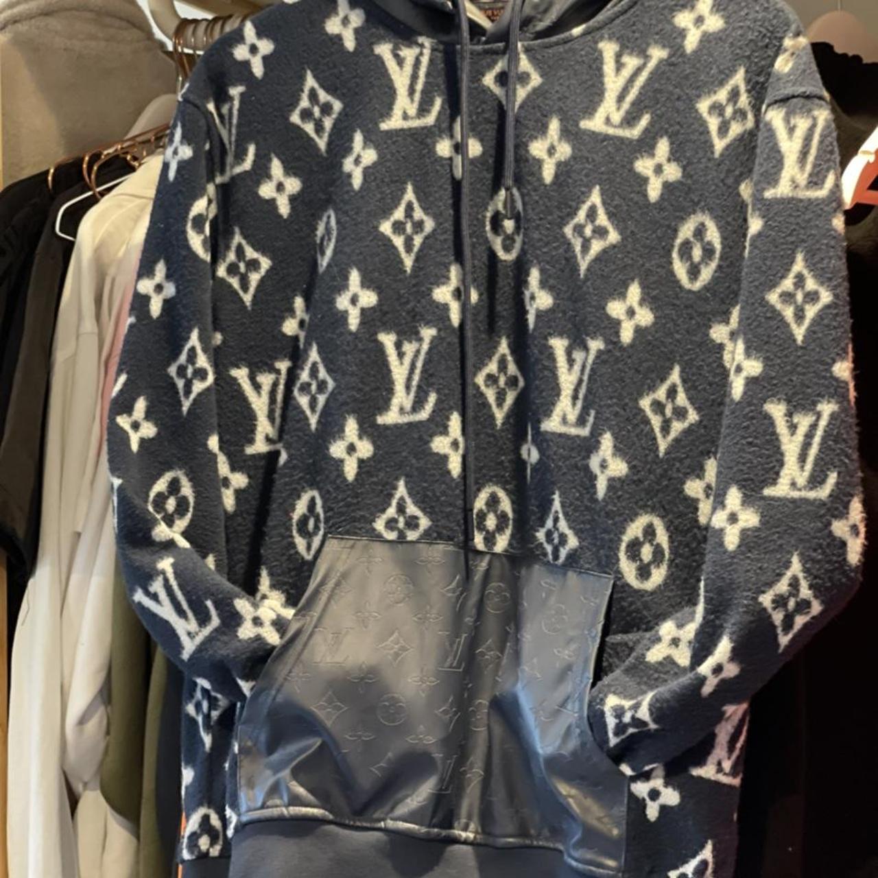 Louis Vuitton casual hoodie jumper - Depop