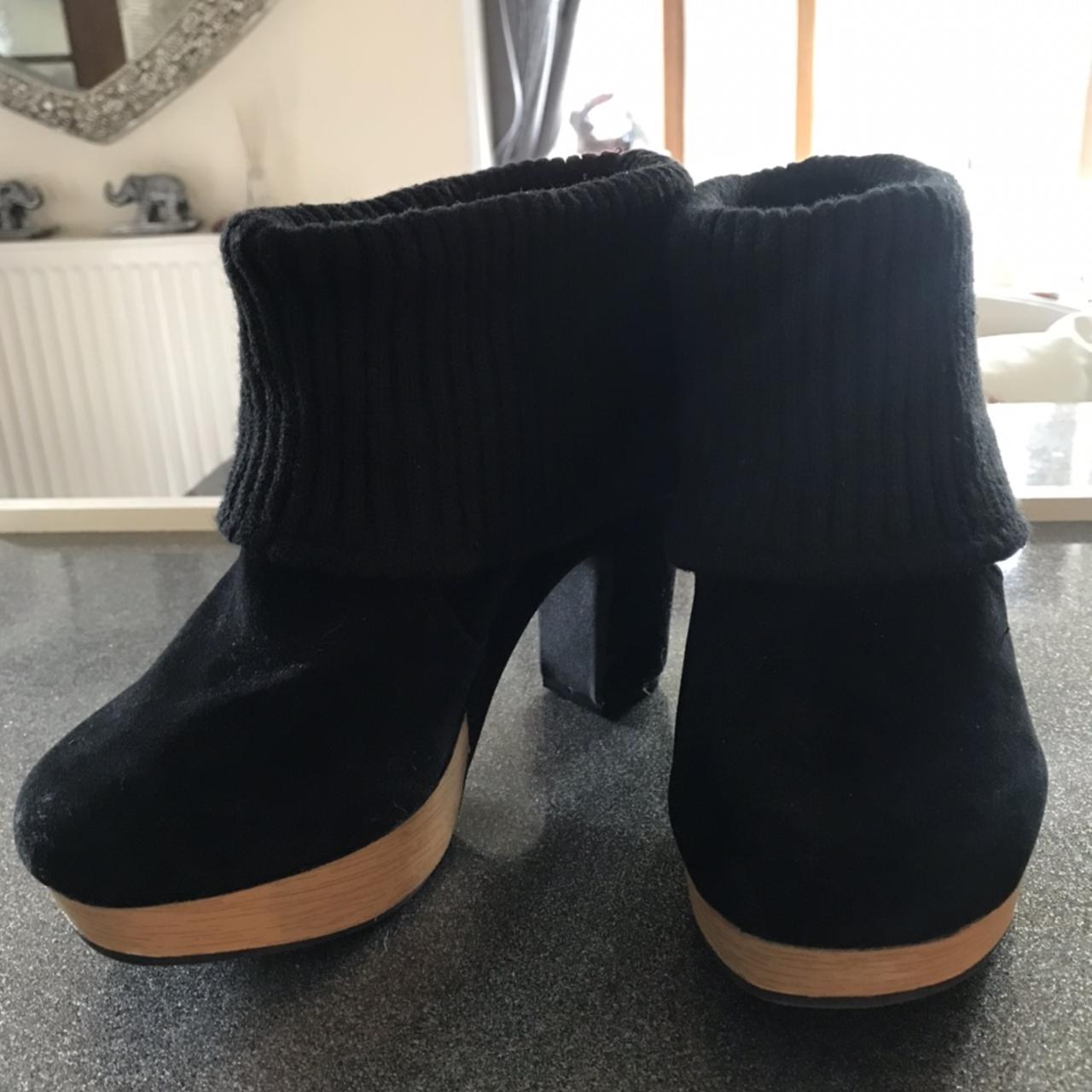 Rocket dog black boots size 5 , never worn so... Depop