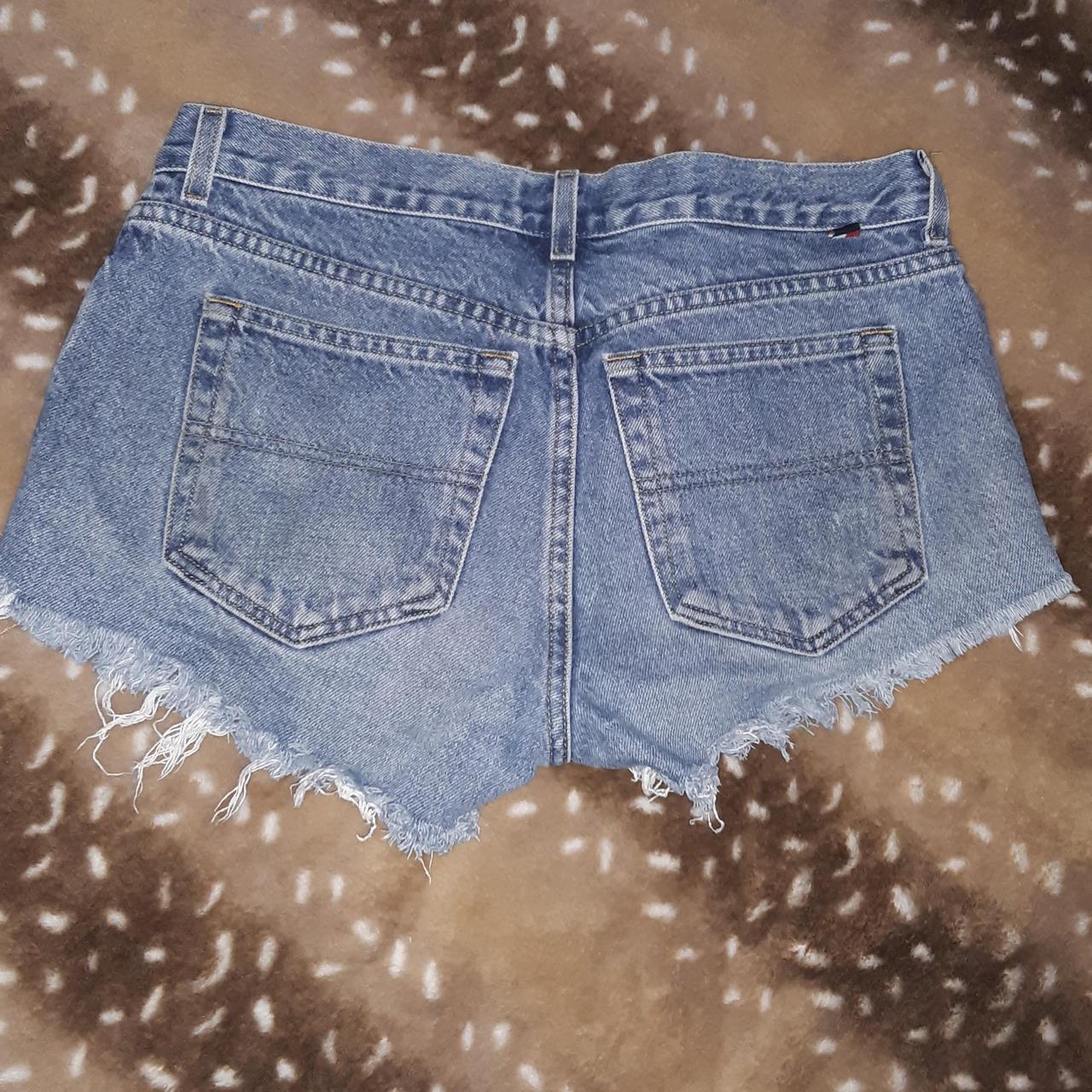 Tommy Hilfiger Women's Shorts | Depop