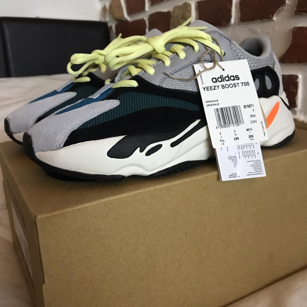 yeezy boost 700 size 7