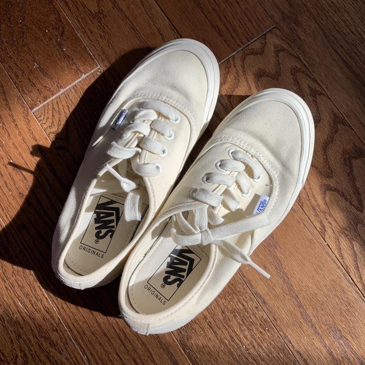 vans authentic broken white