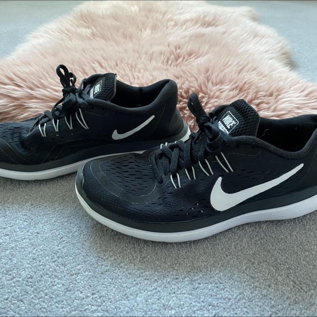 Cristo Araña de tela en embudo inundar Women's Nike Flex 2017 Run trainers. UK size 5.5.... - Depop