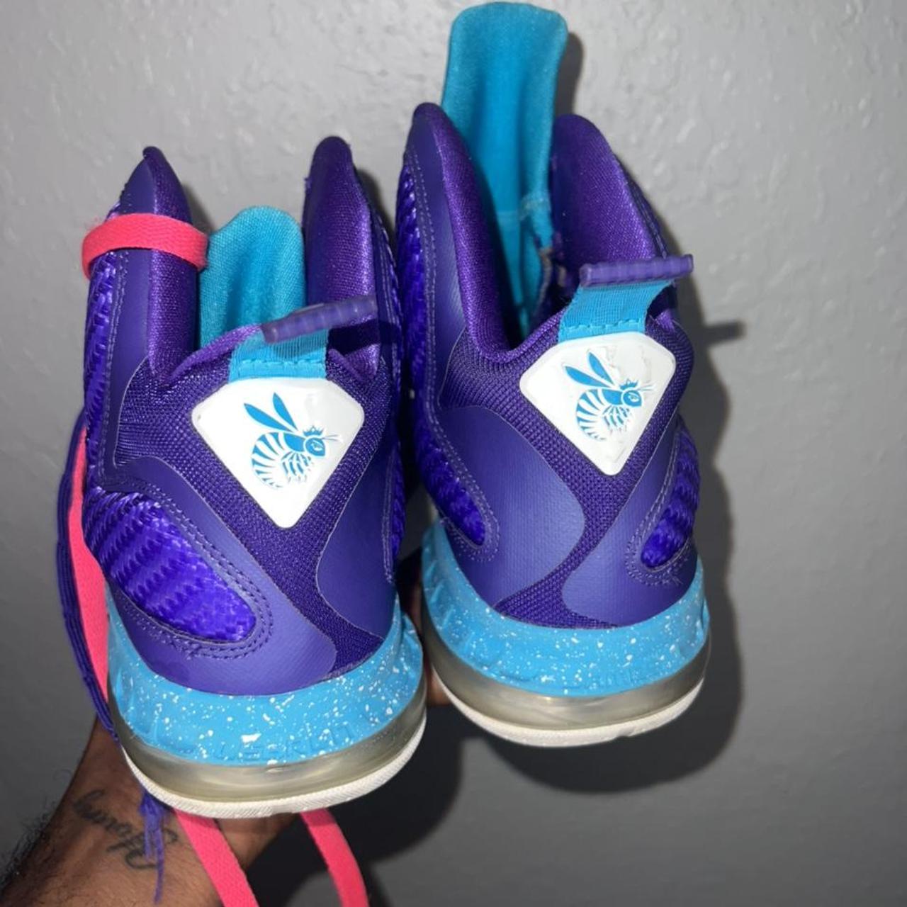 Lebron Hornets Size 6 Good Condition - Depop