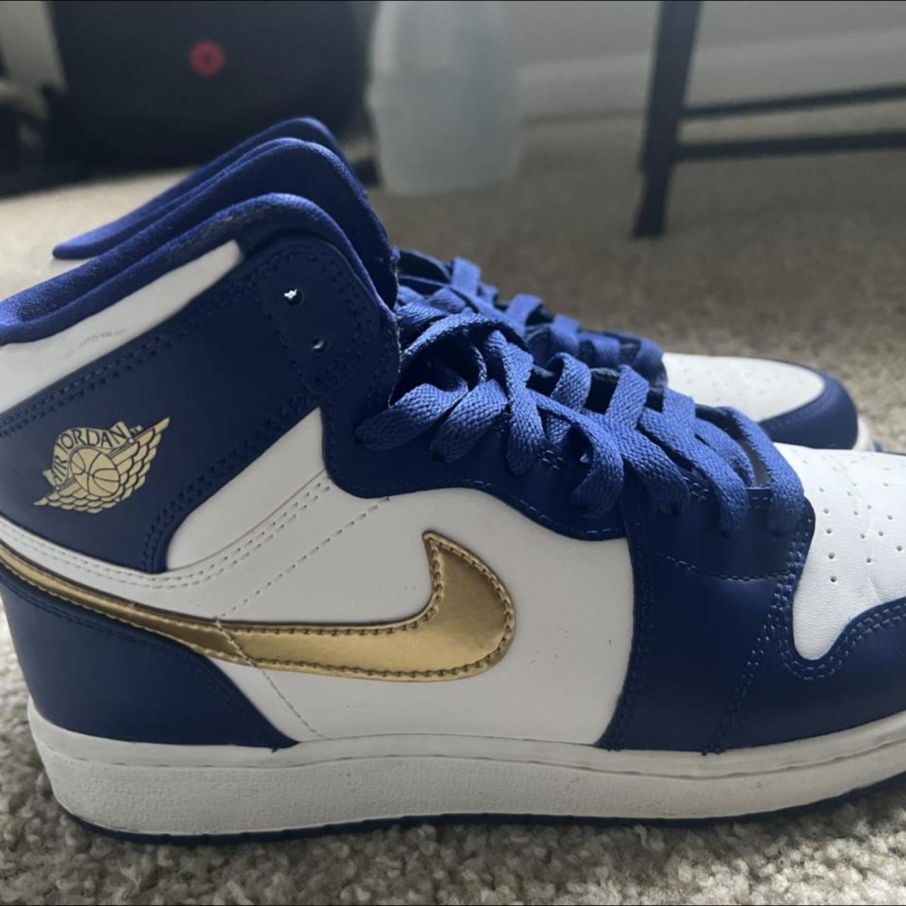 Air jordan 1 hot sale retro high gold medal