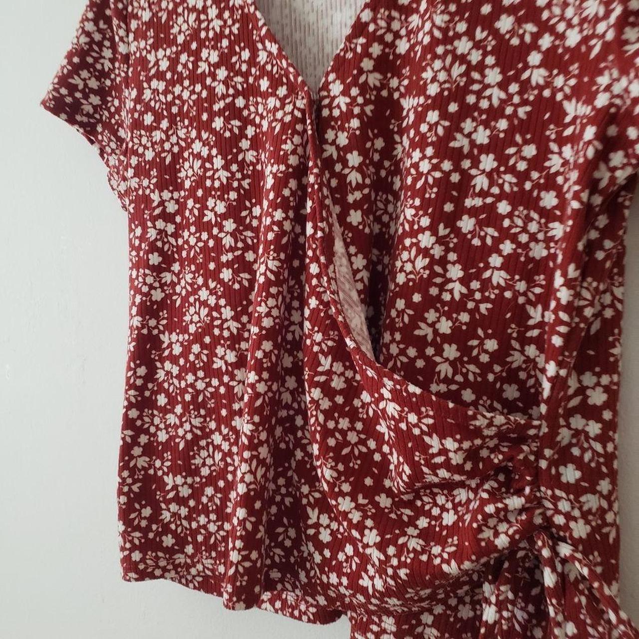 Product Image 2 - ∆ soft, ribbed floral top