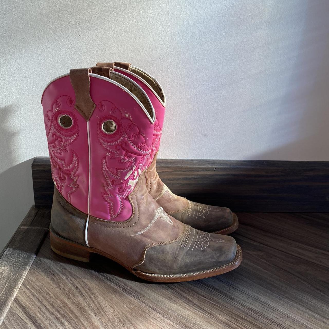 Ariat Women's Pink Boots Depop