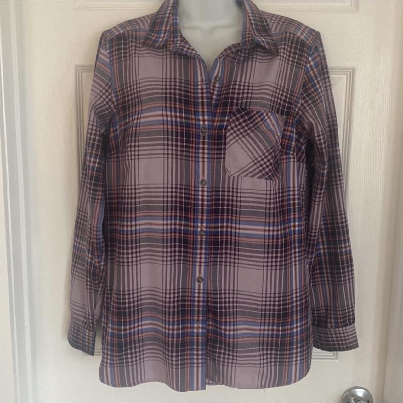 Duluth Trading Co. Women's Crosscut Wicking Flannel - Depop