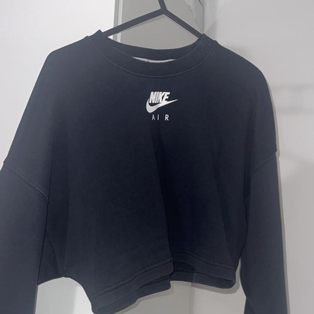 cropped nike air hoodie