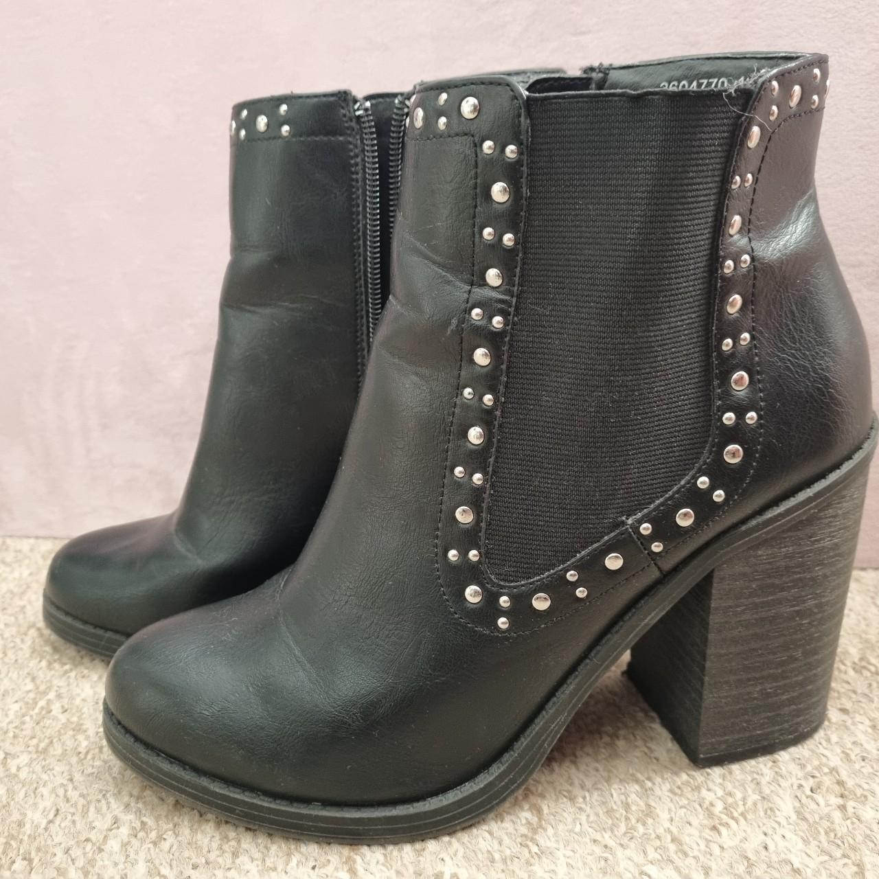 New Look Women's Boots Depop