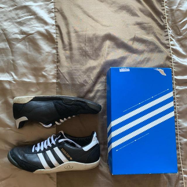 Adidas Men's Black and Trainers | Depop