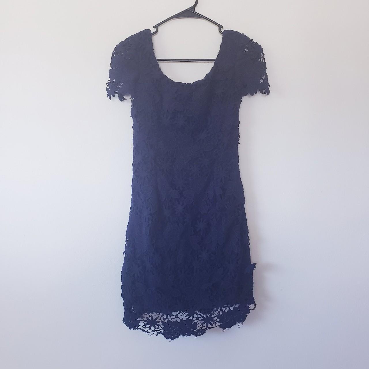 Lilly pulitzer navy hot sale lace dress