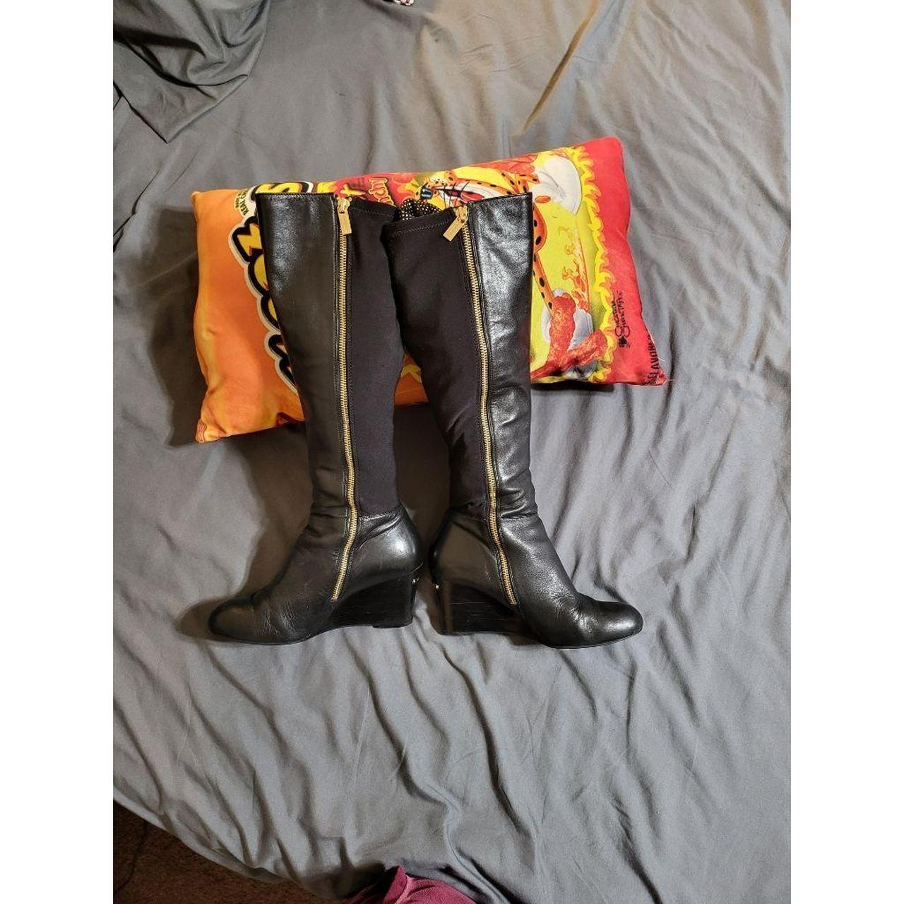 Round boots leather & textile upper rubber outsole... Depop