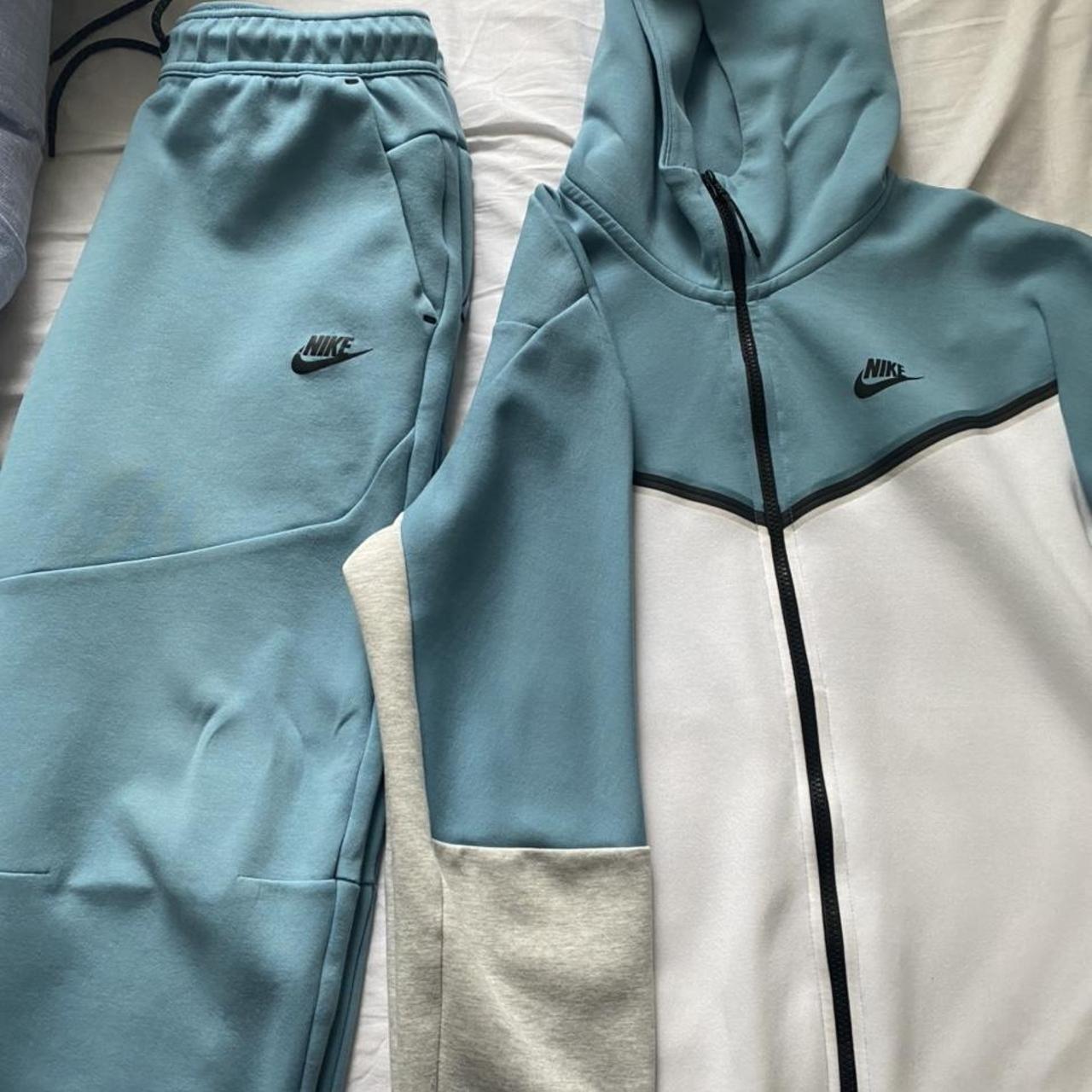 tech fleece cerulean blue