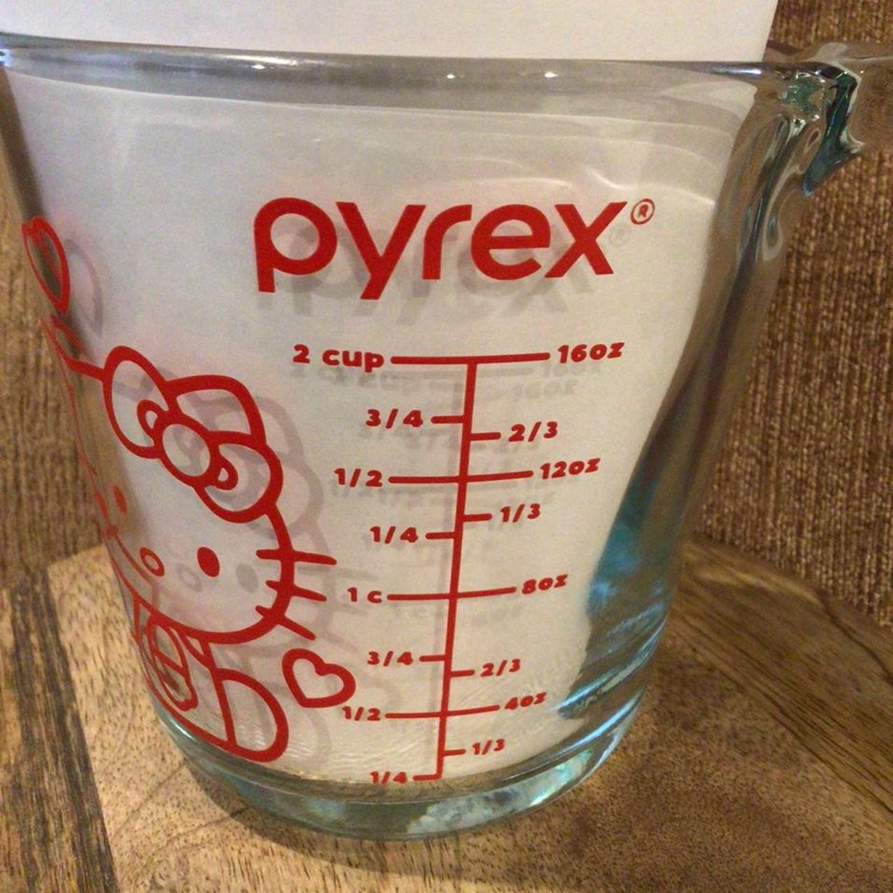 Hello Kitty Pyrex Measuring cup 2 Cup Capacity,... - Depop