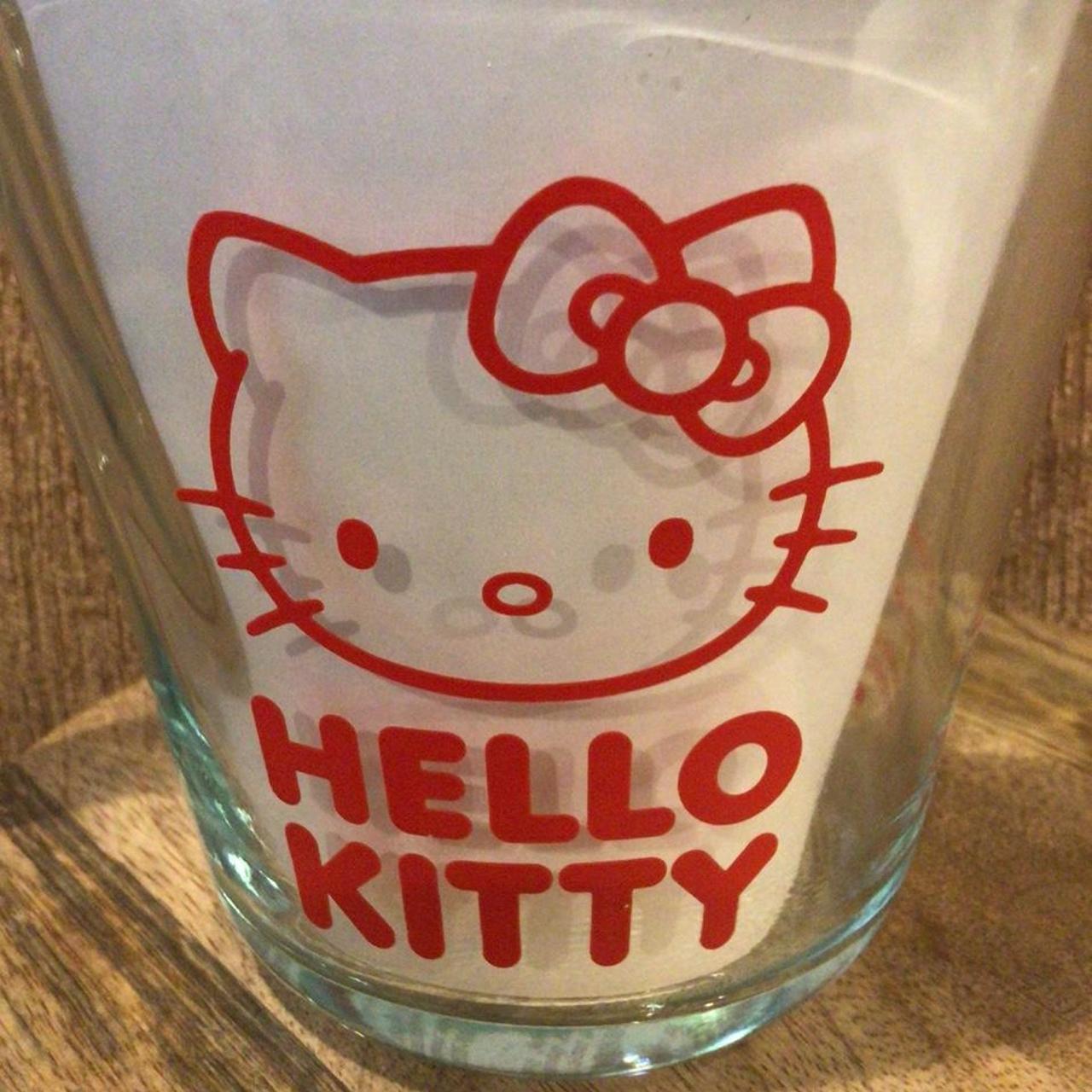 Hello Kitty Pyrex Measuring Cup Sz 2 cup 16 oz Made in USA Microwavable New  Tg