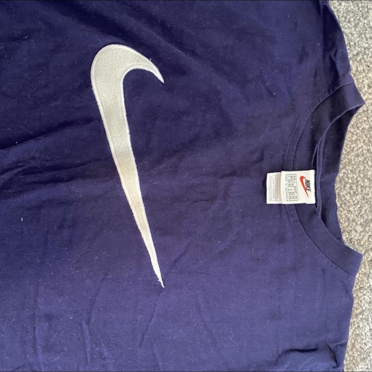 embroidered nike t shirt