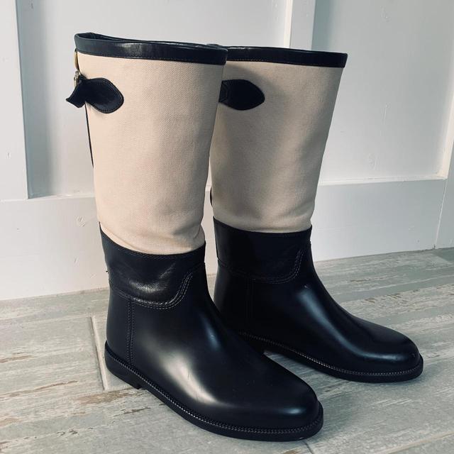 Burberry warrington store rain boot