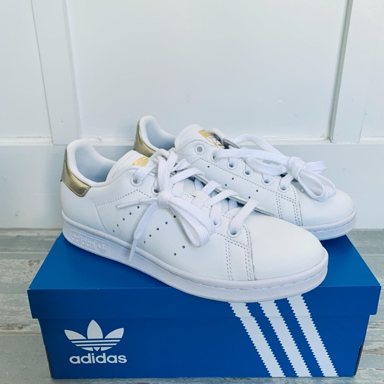 Adidas Women's White Trainers Depop