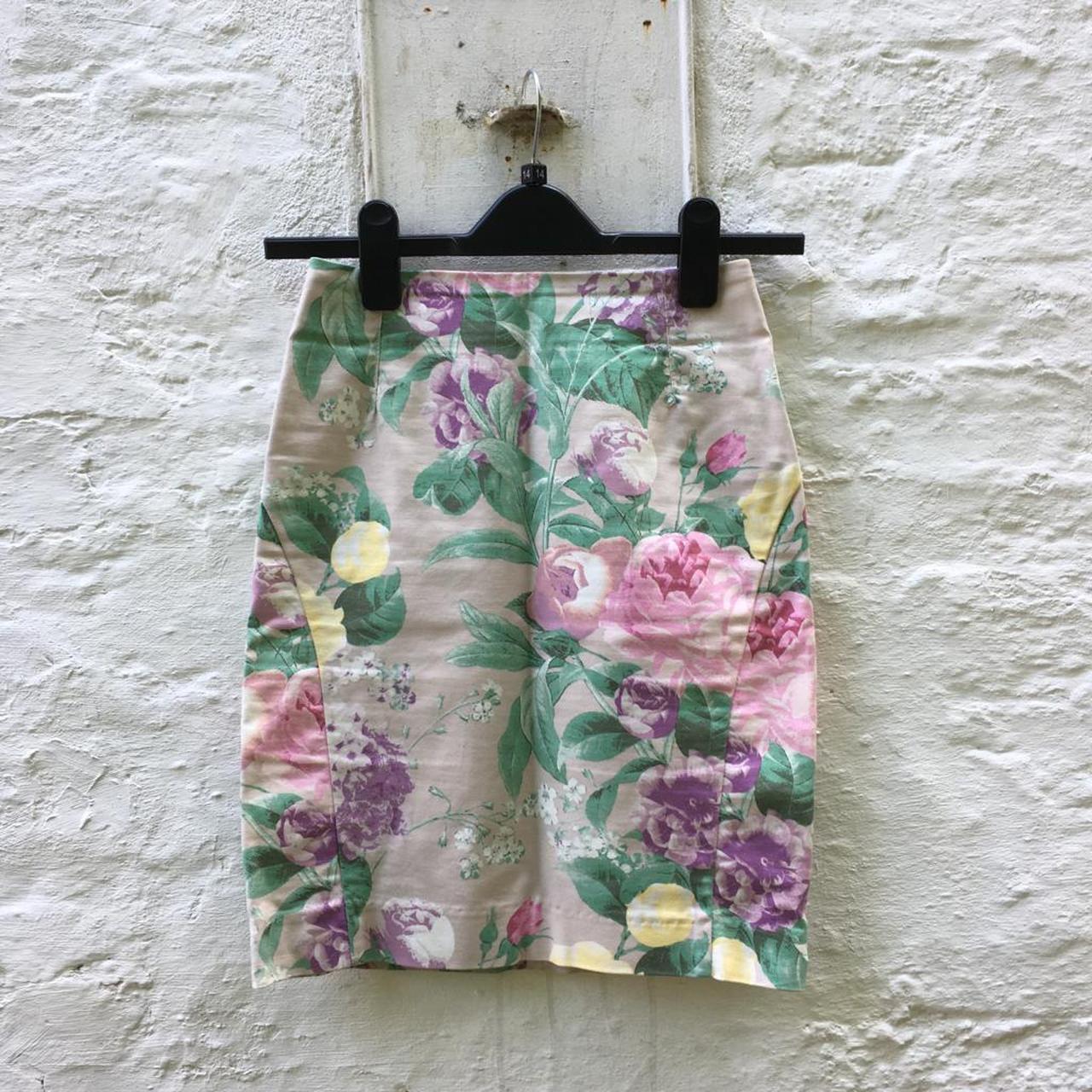 Floral pencil shop skirt h&m