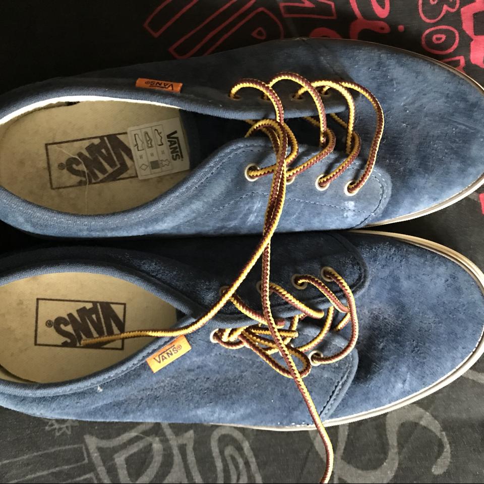 Light blue hotsell vans brown laces