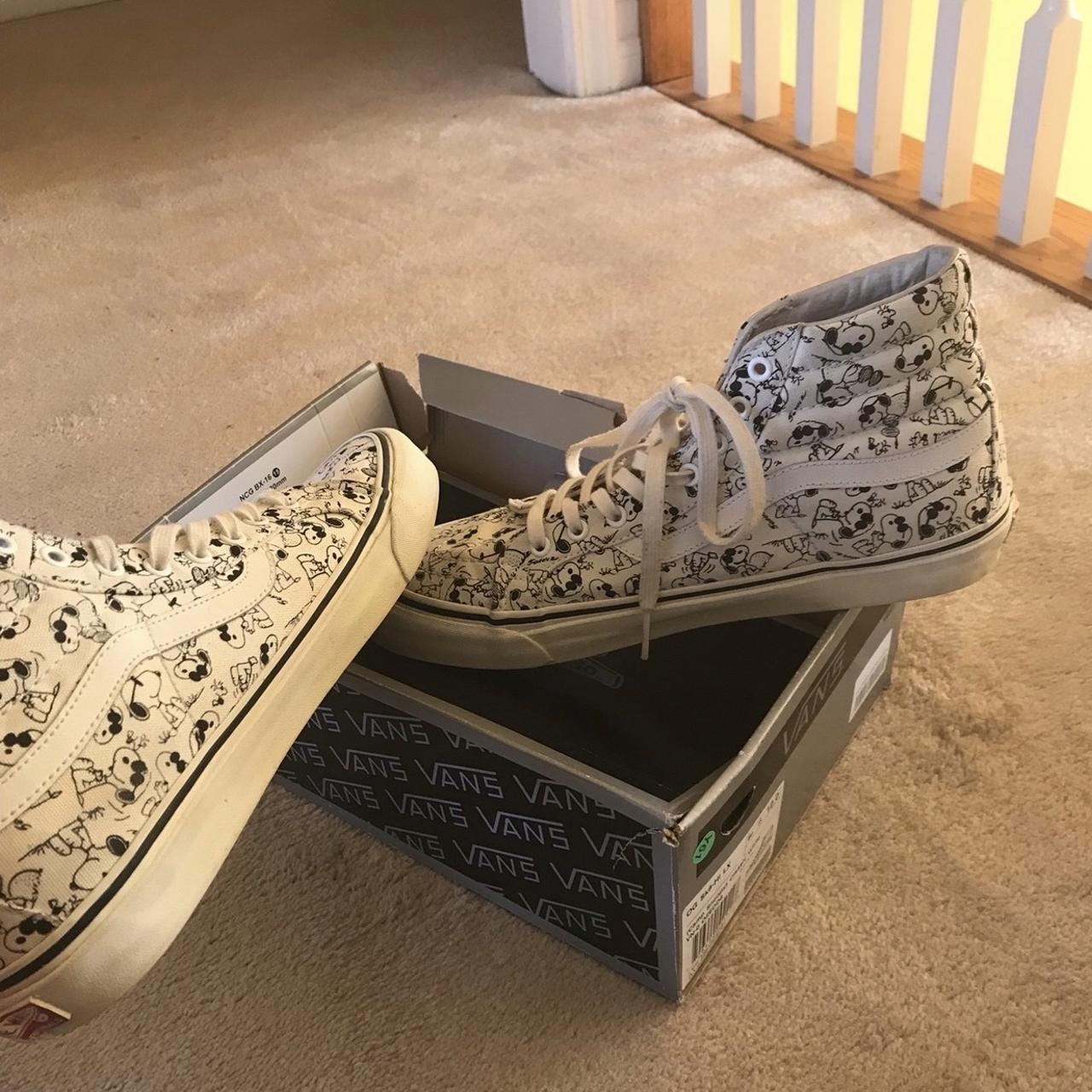 Camp snoopy vans best sale