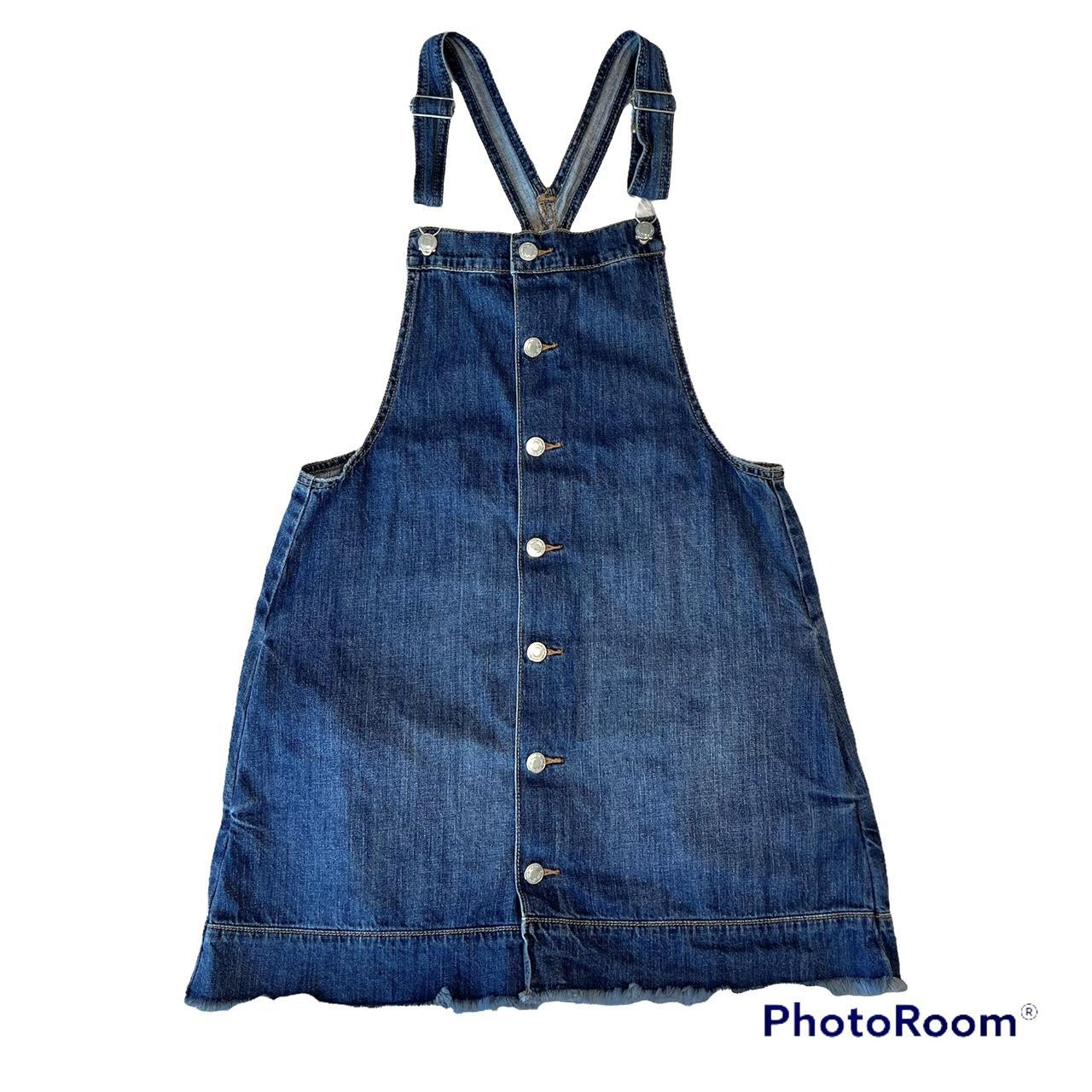 American Eagle overall dress skirt. Size Medium.... Depop