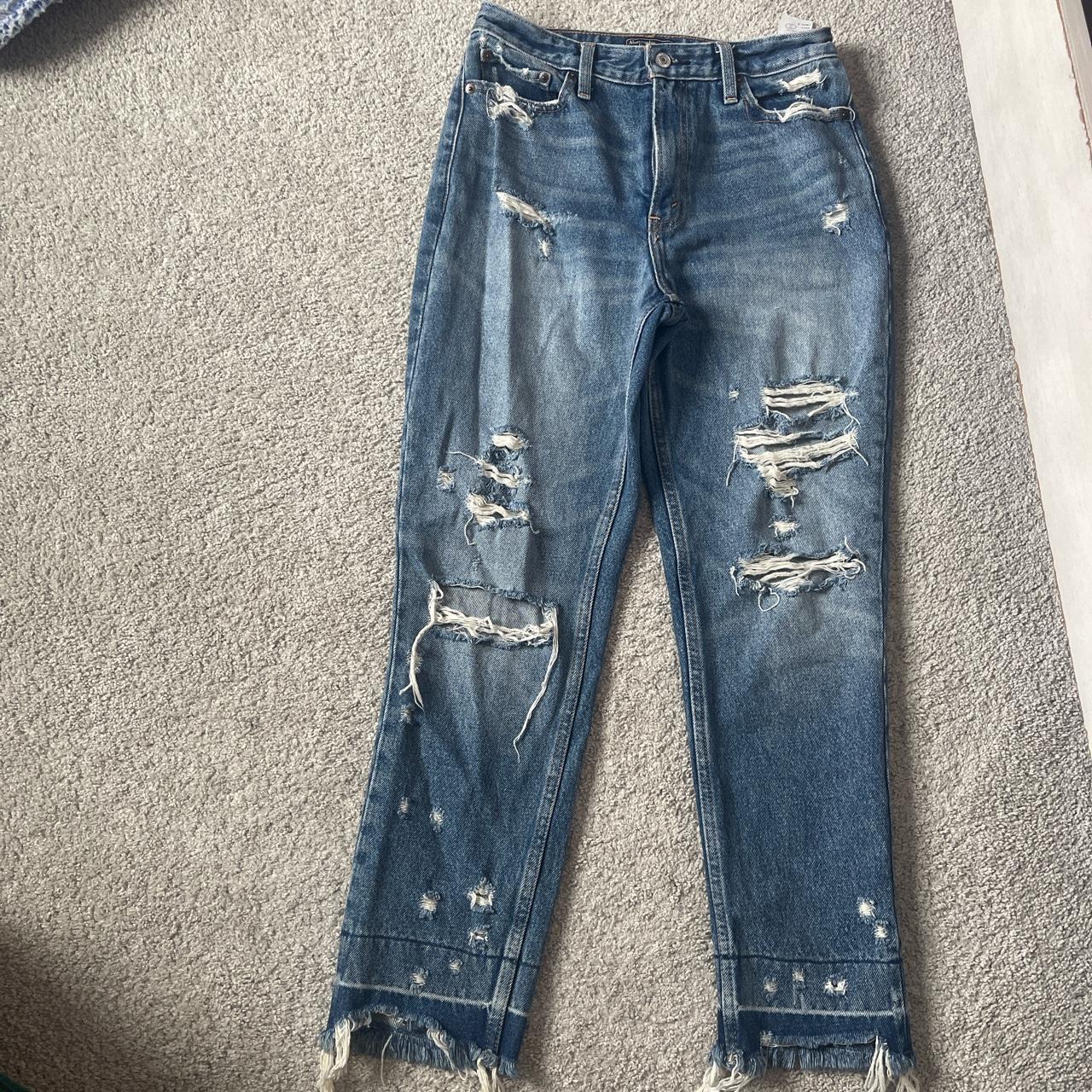 Abercrombie high rise girlfriend jeans Only worn a... Depop
