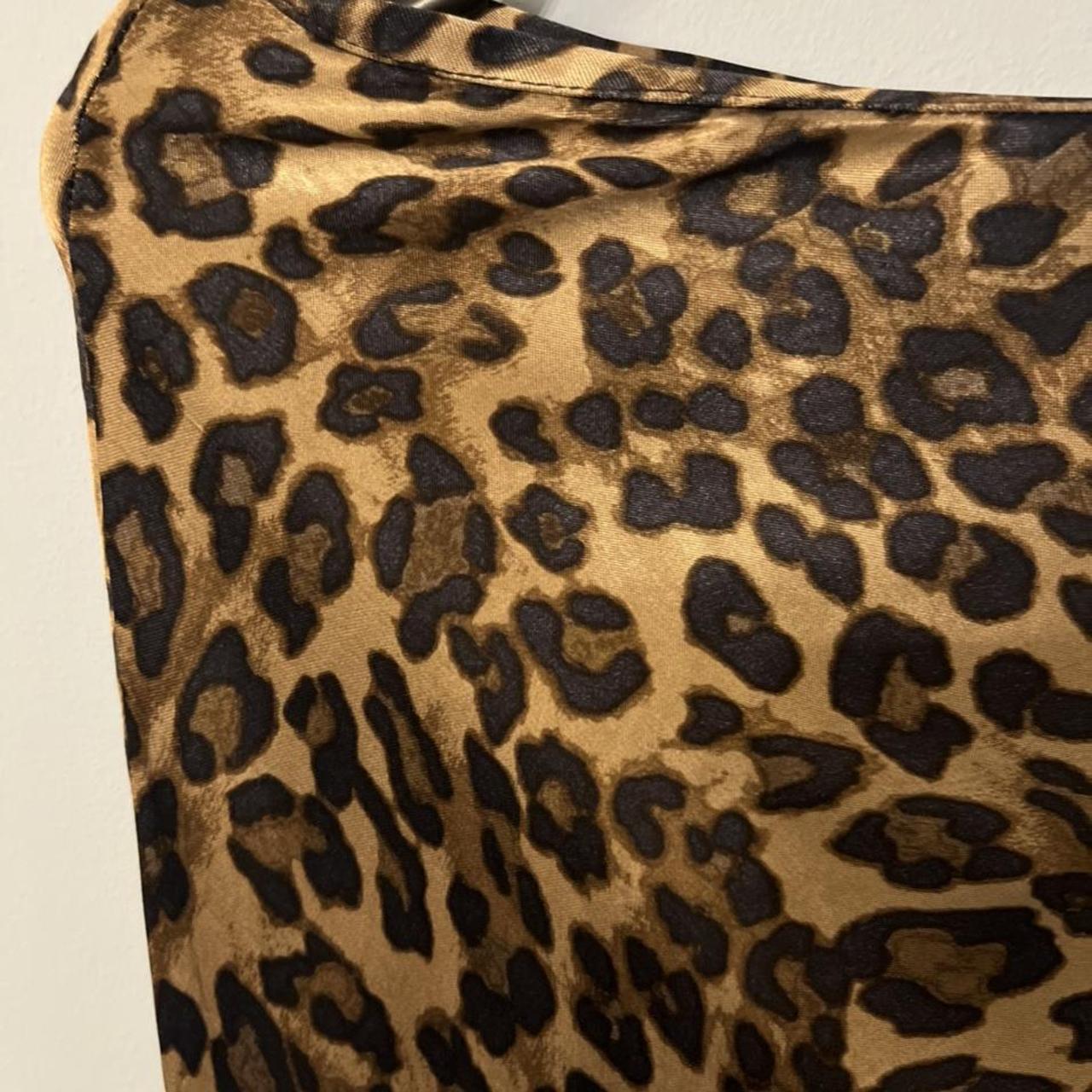 Satin leopard print skirt - Depop