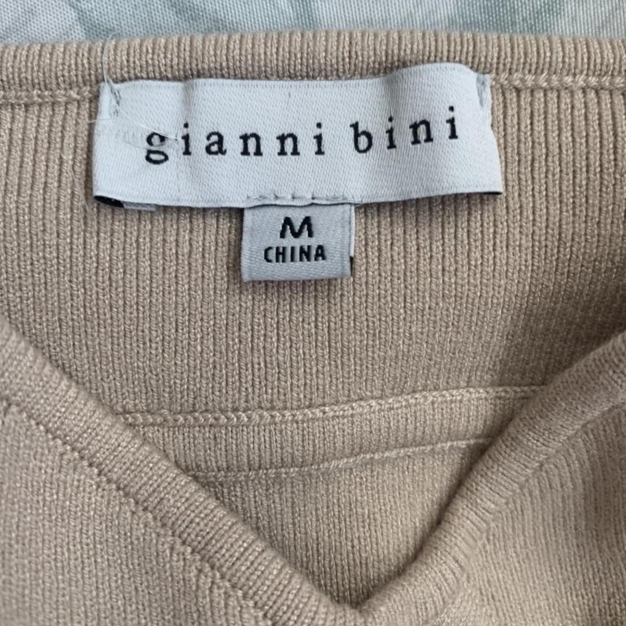 gianni bini cropped tank top so adorable! perfect... - Depop