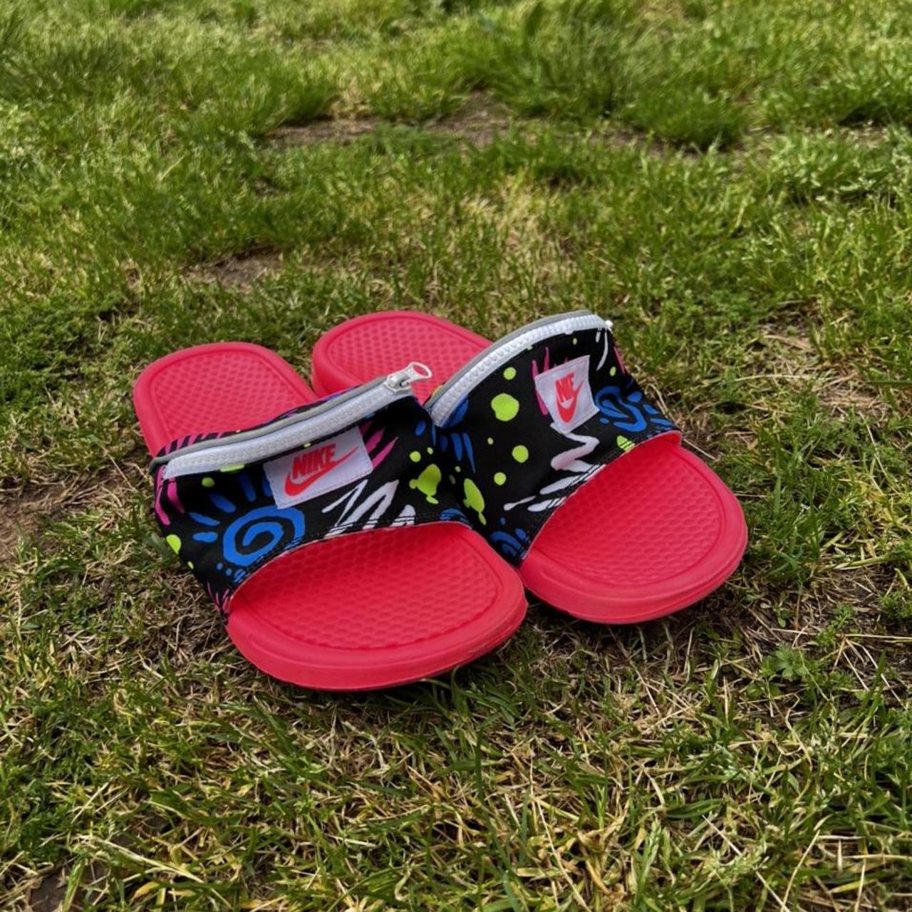 Nike slides with zipper best sale