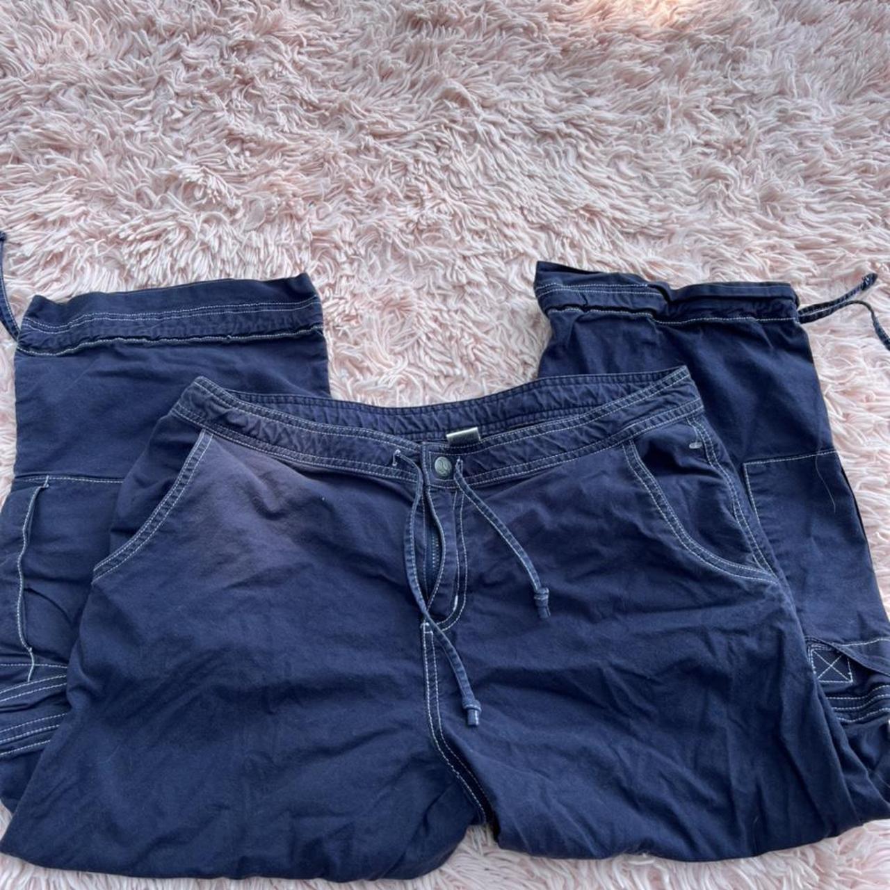 Y2k PrAna Cargo Capris! these are so cute! like with... - Depop
