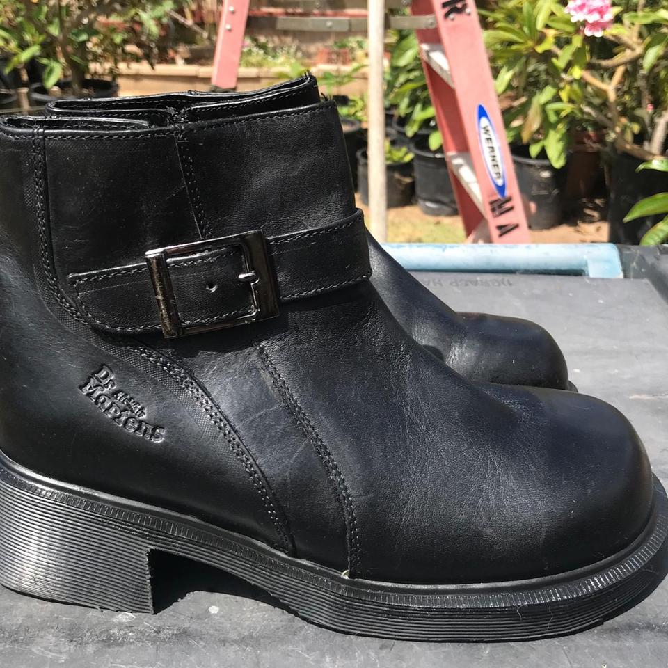 Dr martens hot sale boots 199s