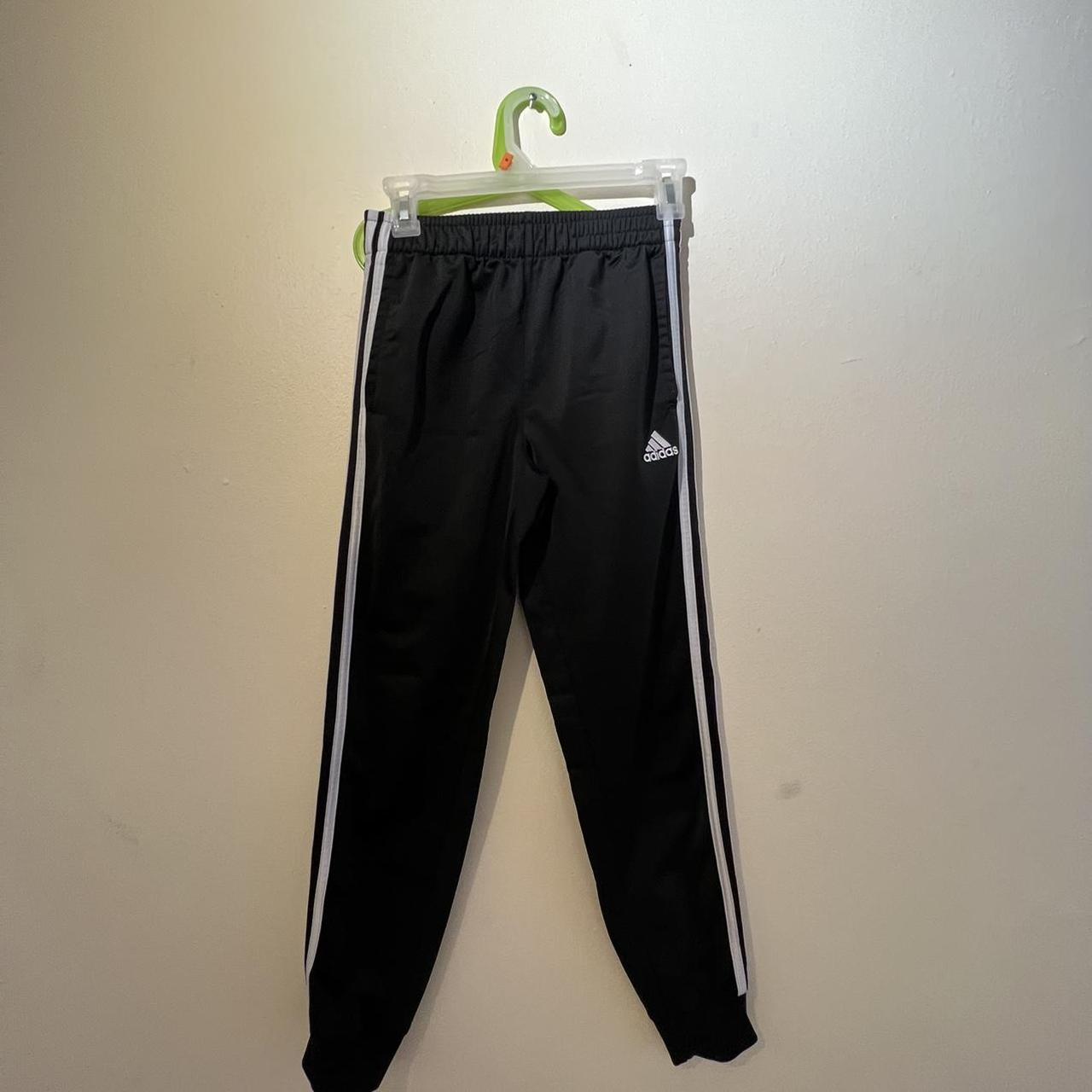 Adidas pants hot sale kid size