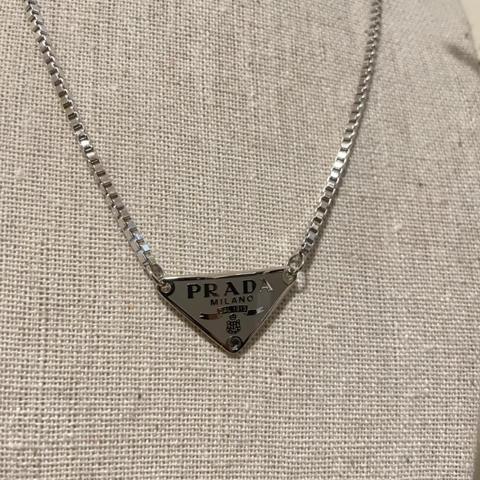 Saffiano triangle necklace with logo in black - Prada | Mytheresa