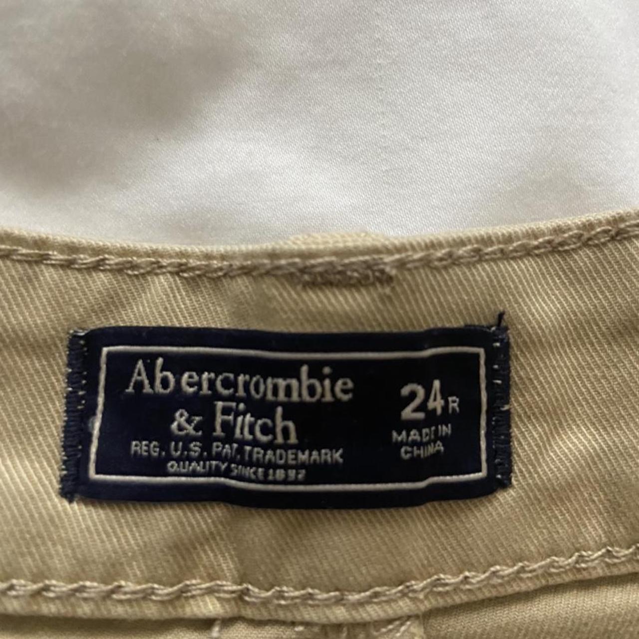 Abercrombie and Fitch beige shorts. Amazing... - Depop