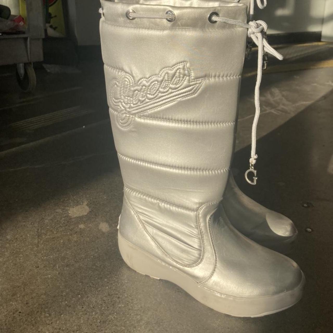 moon boots guess