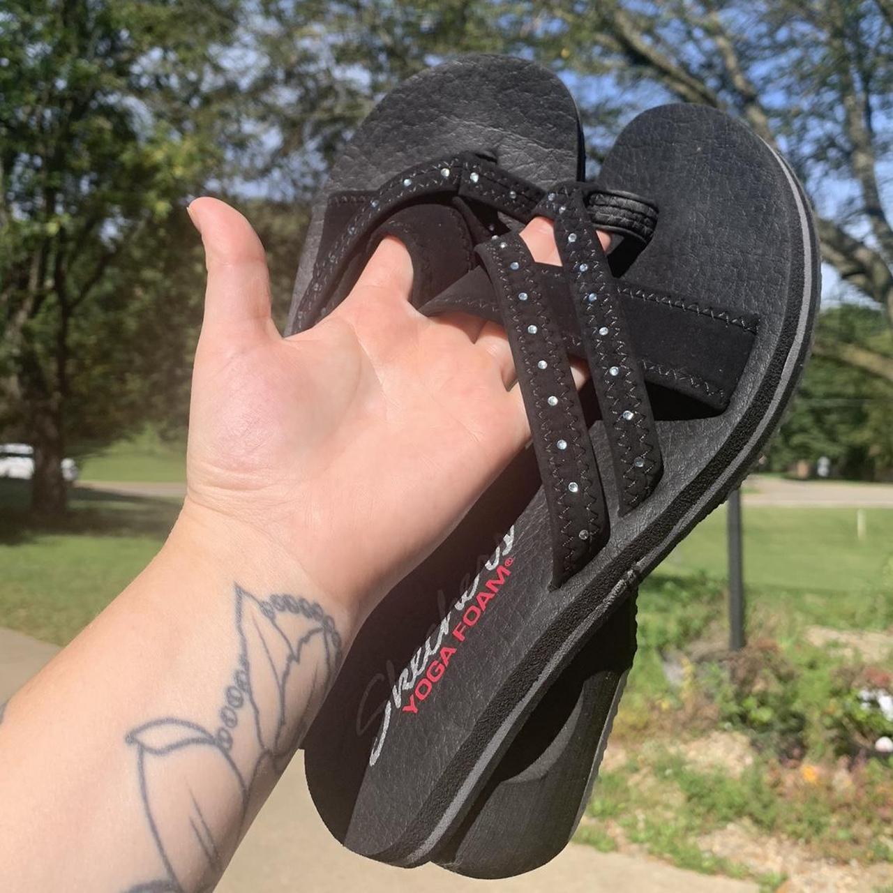 Skechers 2025 tattoo sandals