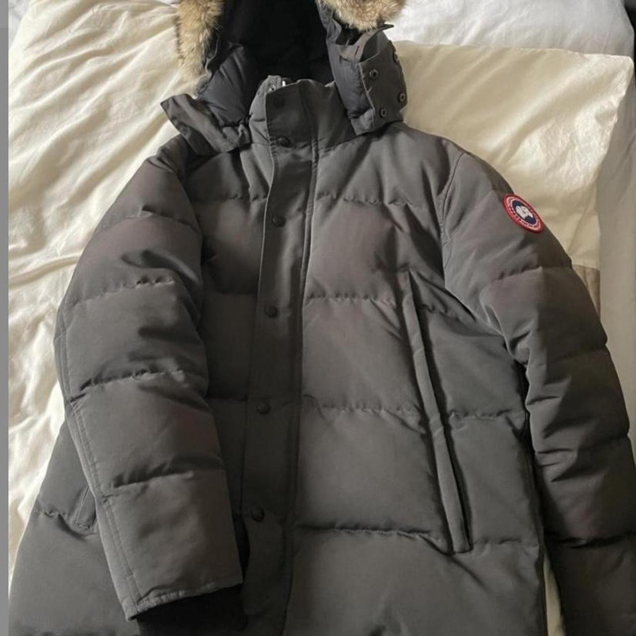 Canada goose Wyndham Good condition - Depop