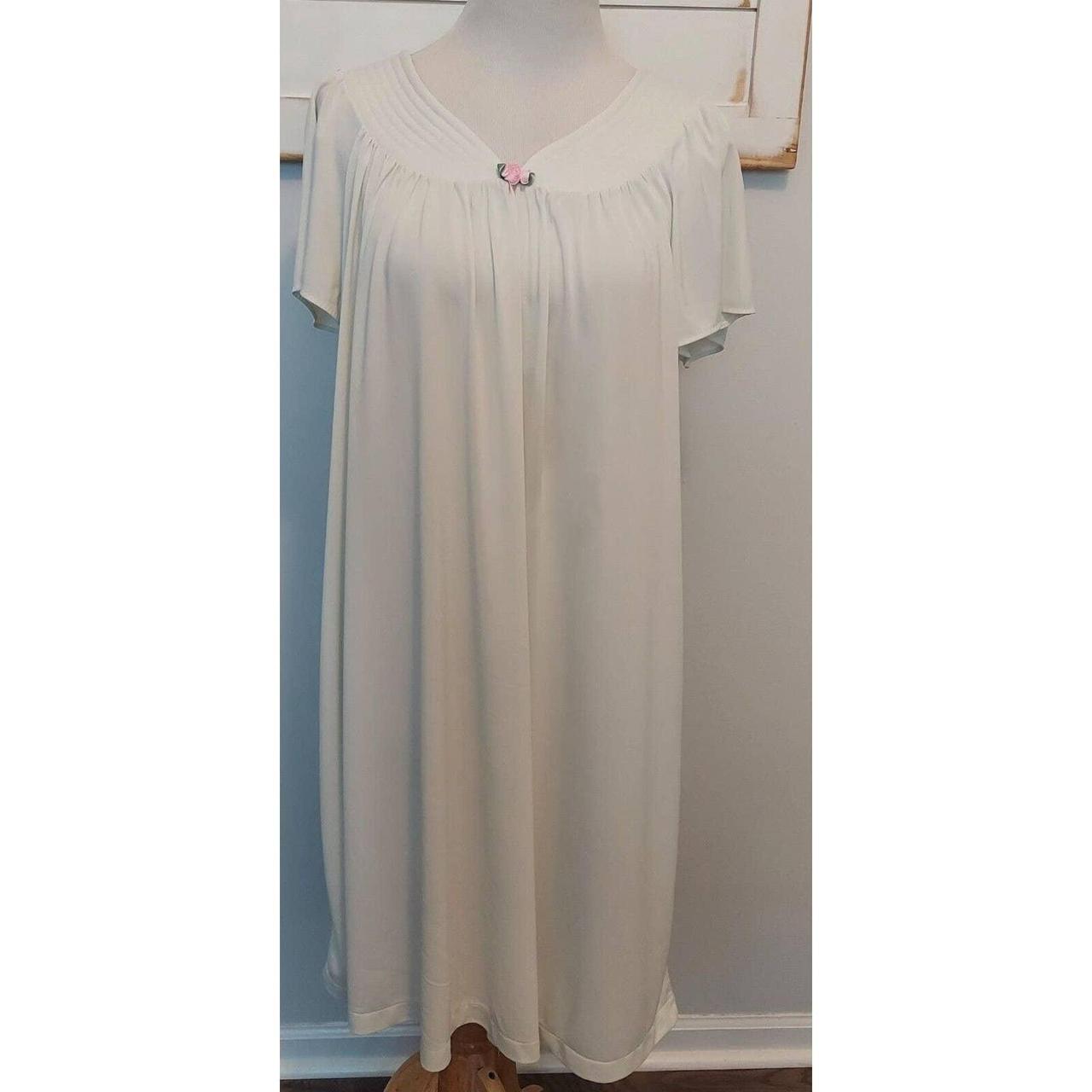 Women's Cream Pajamas Depop
