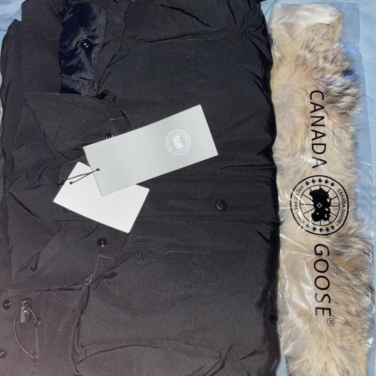 CANADA GOOSE WYNDHAM PARKA New worn once tags... - Depop